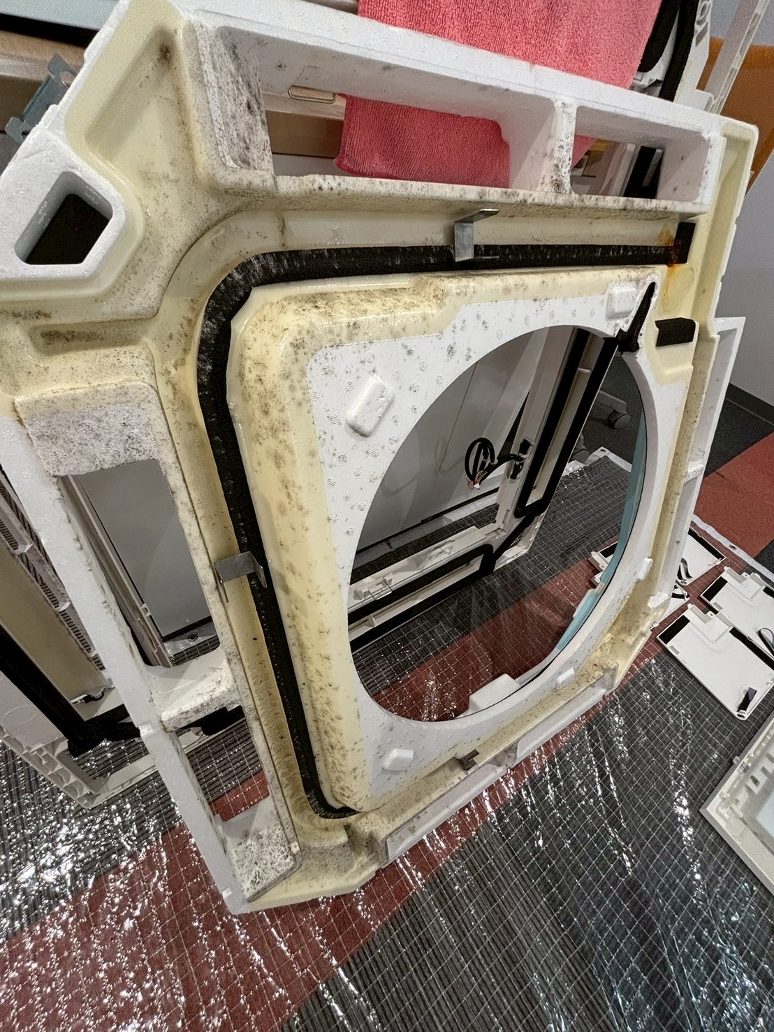 エアコン Before